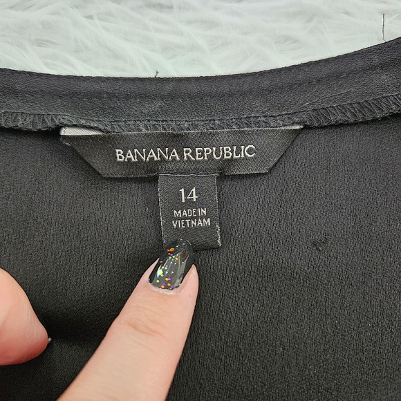 Banana Republic Women's Black Sleeveless Button Up Tie Waist Jumpsuit. Size 14 - Picture 13 of 14